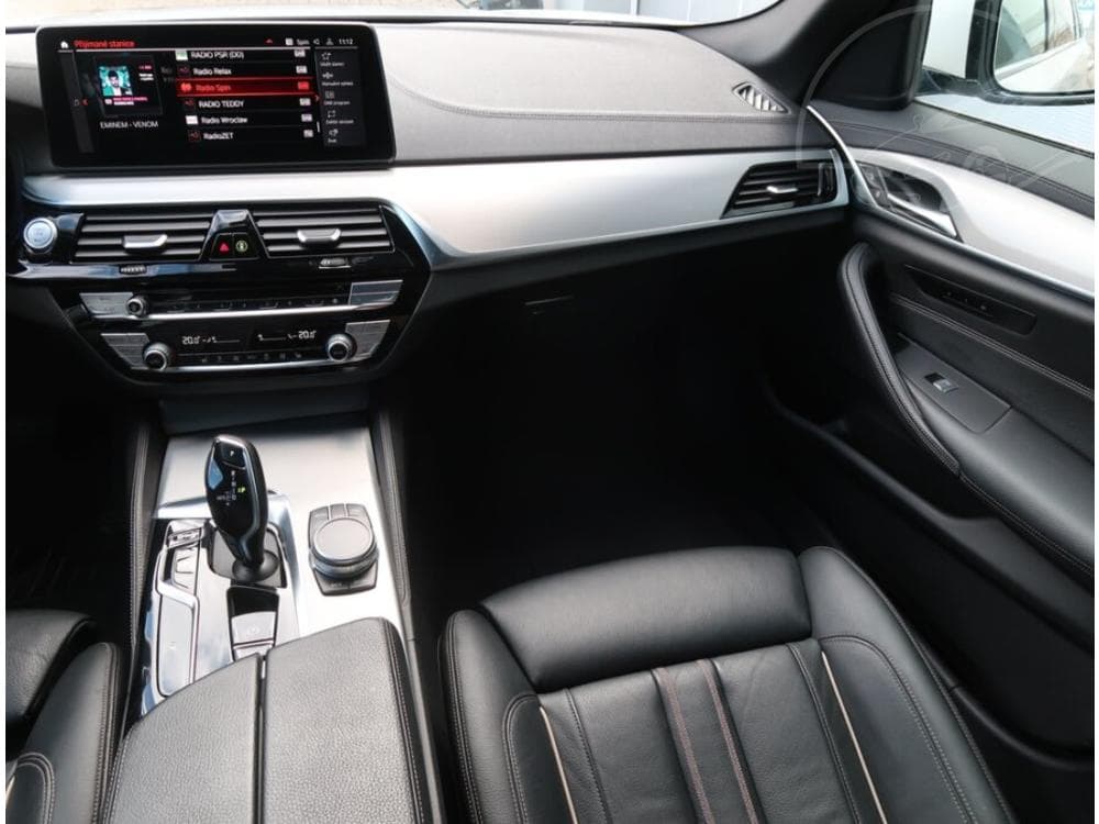 2020 BMW 5-SERIES - 29