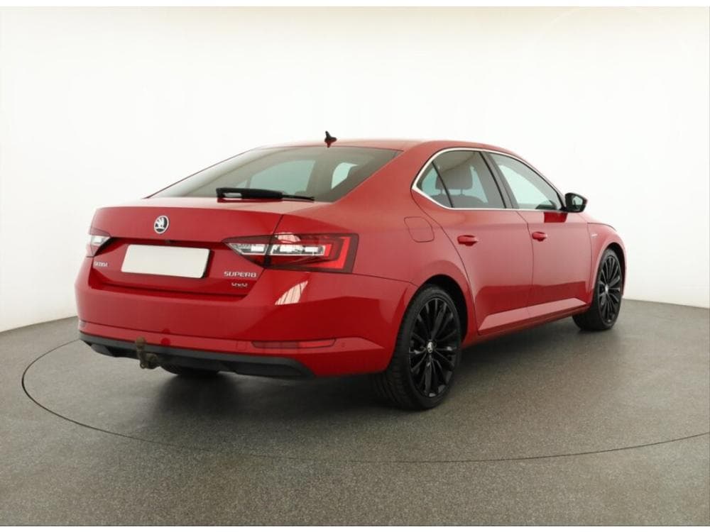 2018 Škoda SUPERB - 9