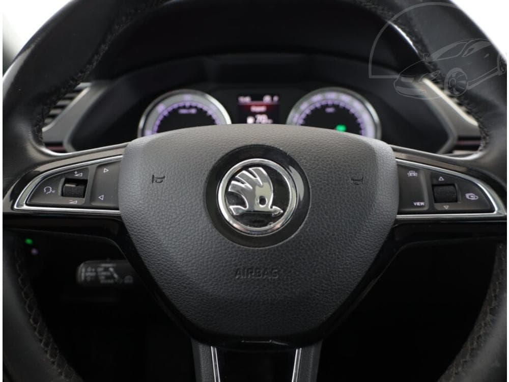 2018 Škoda SUPERB - 15