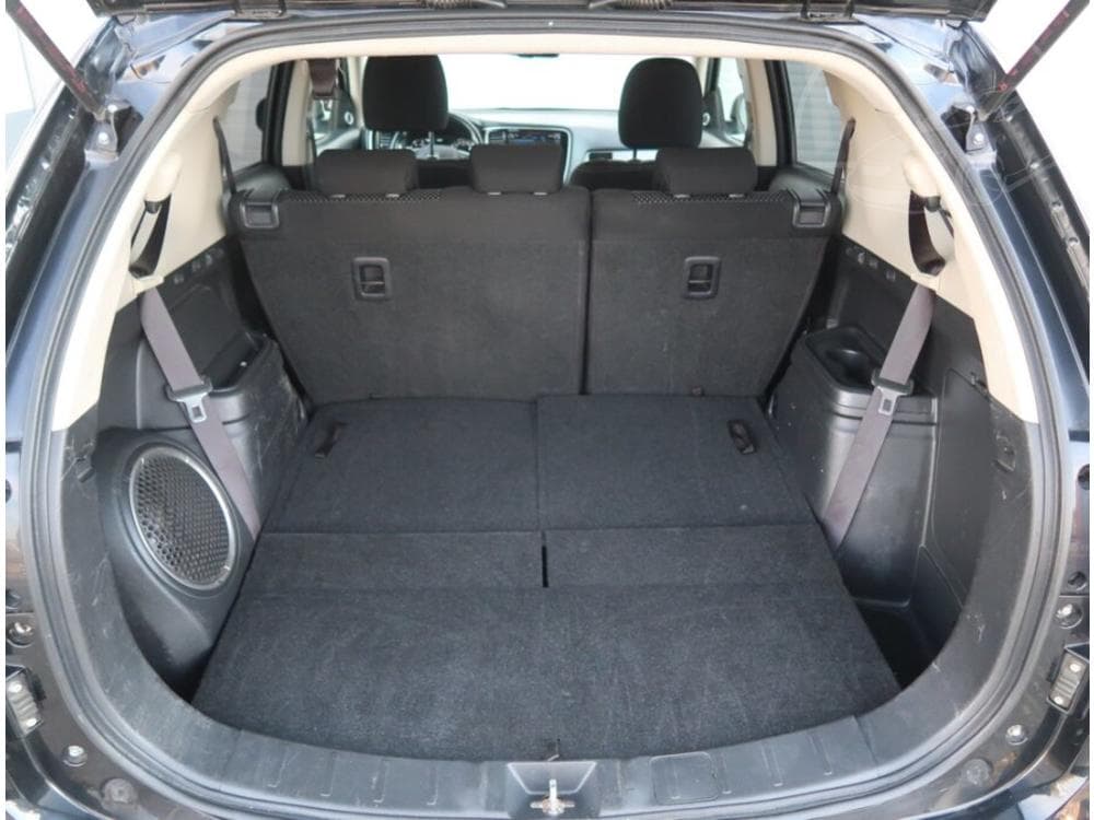 2016 Mitsubishi OUTLANDER - 37