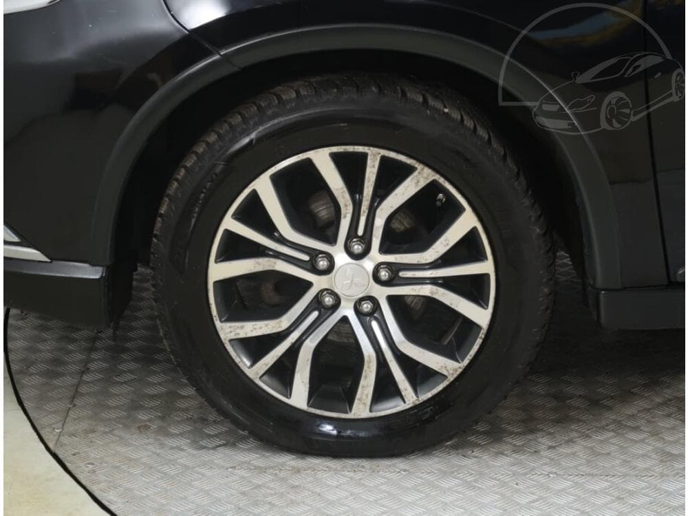 2016 Mitsubishi OUTLANDER - 40