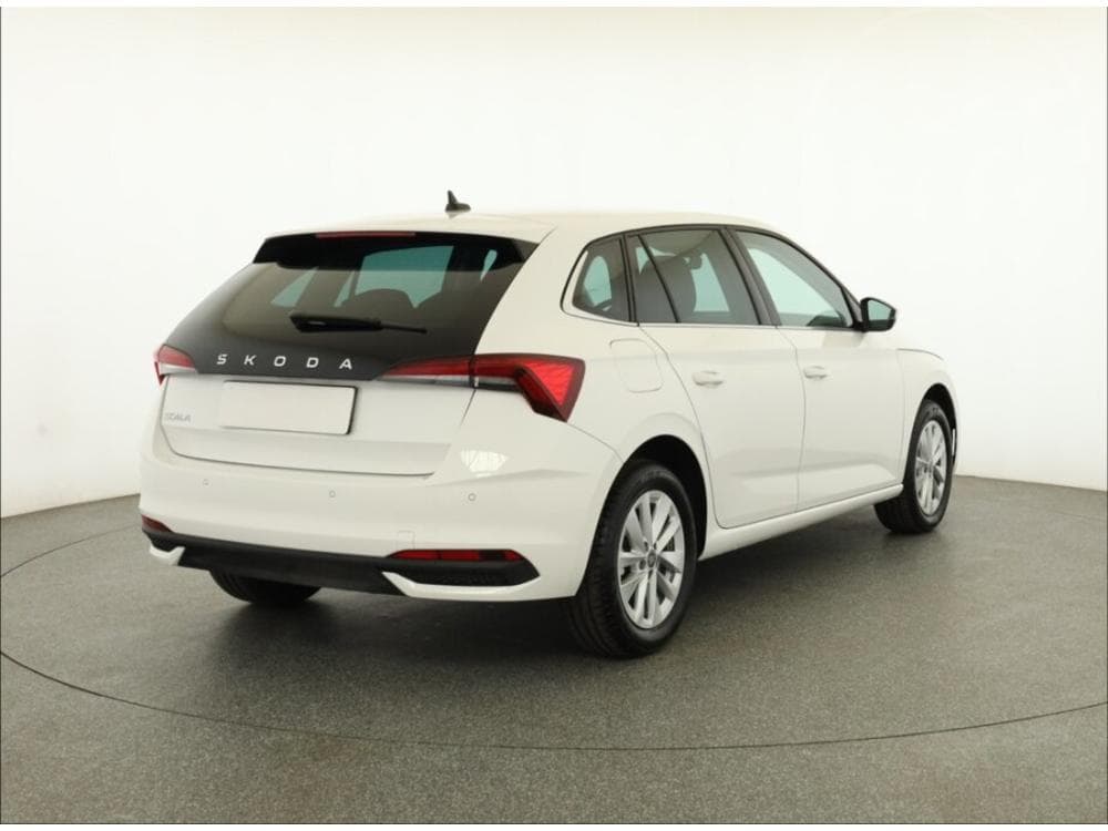 2025 Škoda SCALA - 9