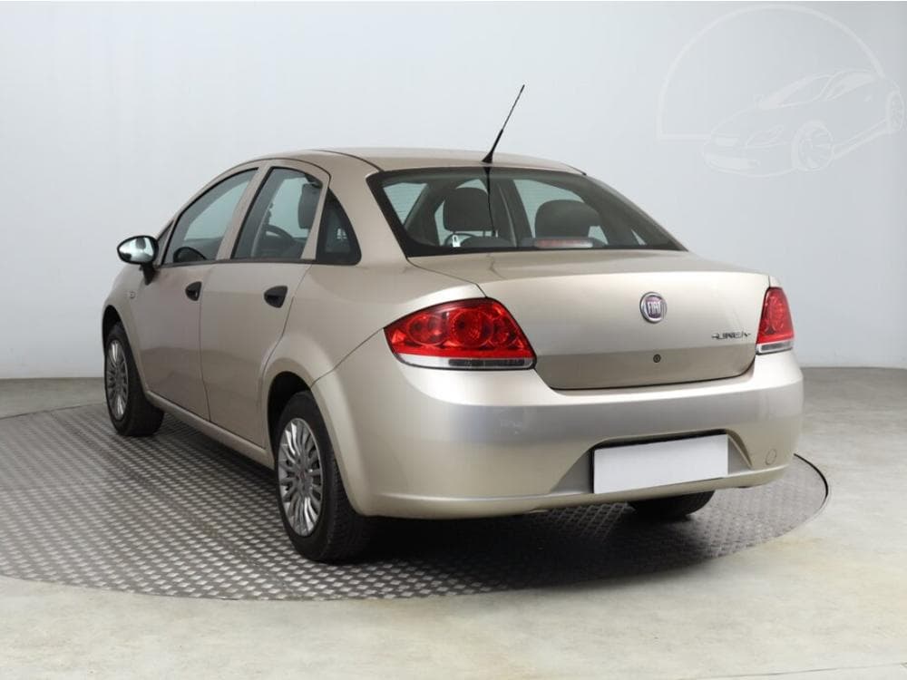 2010 Fiat LINEA - 4