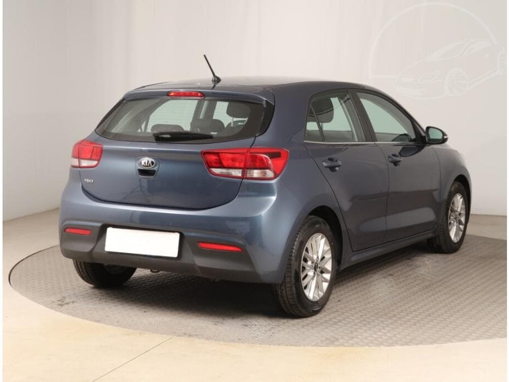 2020 Kia RIO - 13