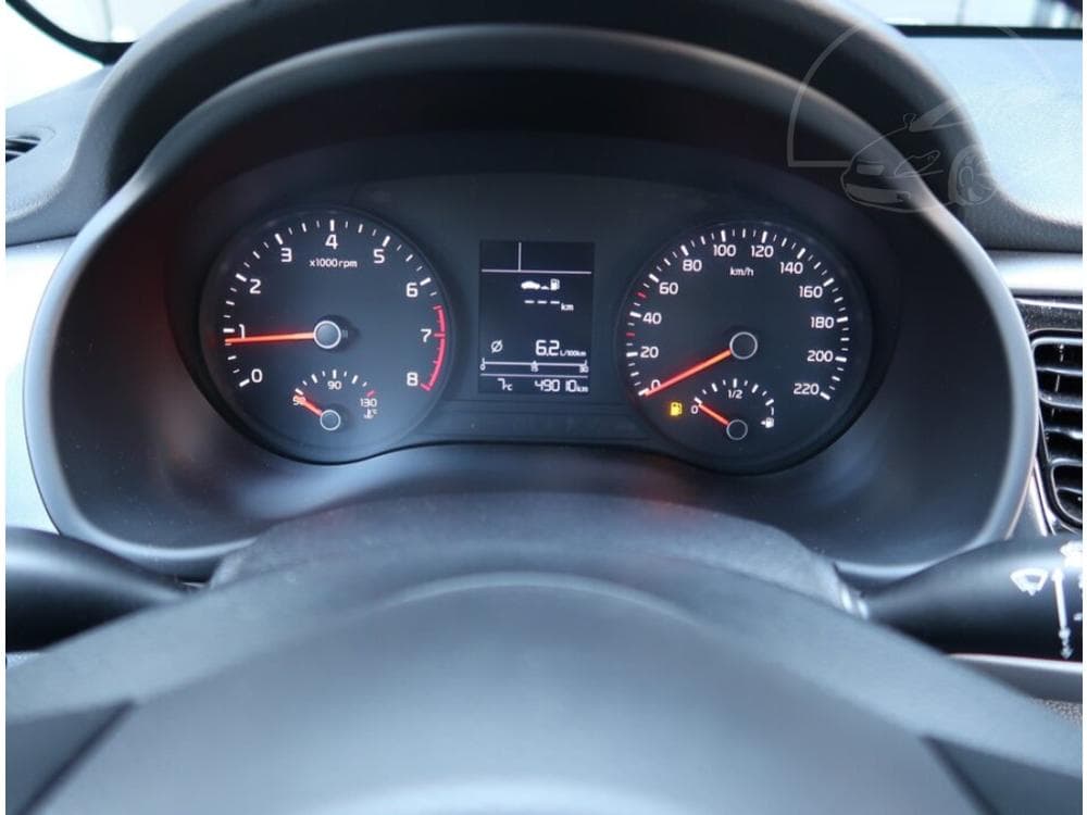 2020 Kia RIO - 31