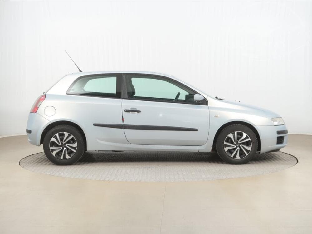 2002 Fiat STILO - 6