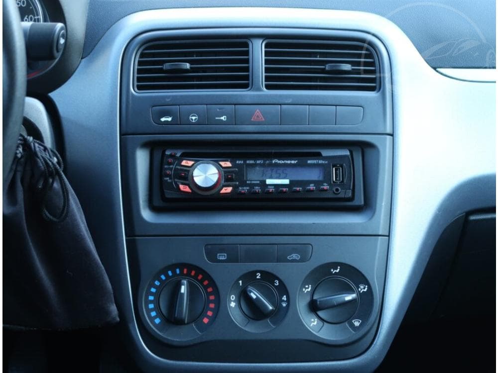 2009 Fiat PUNTO - 11
