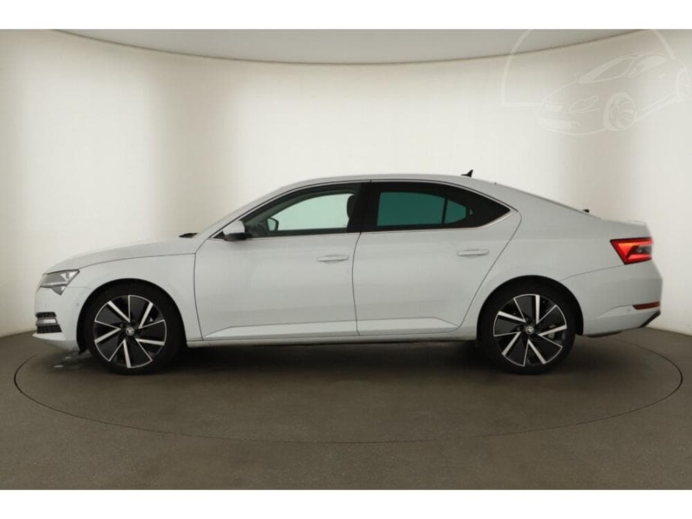 2020 Škoda SUPERB - 5