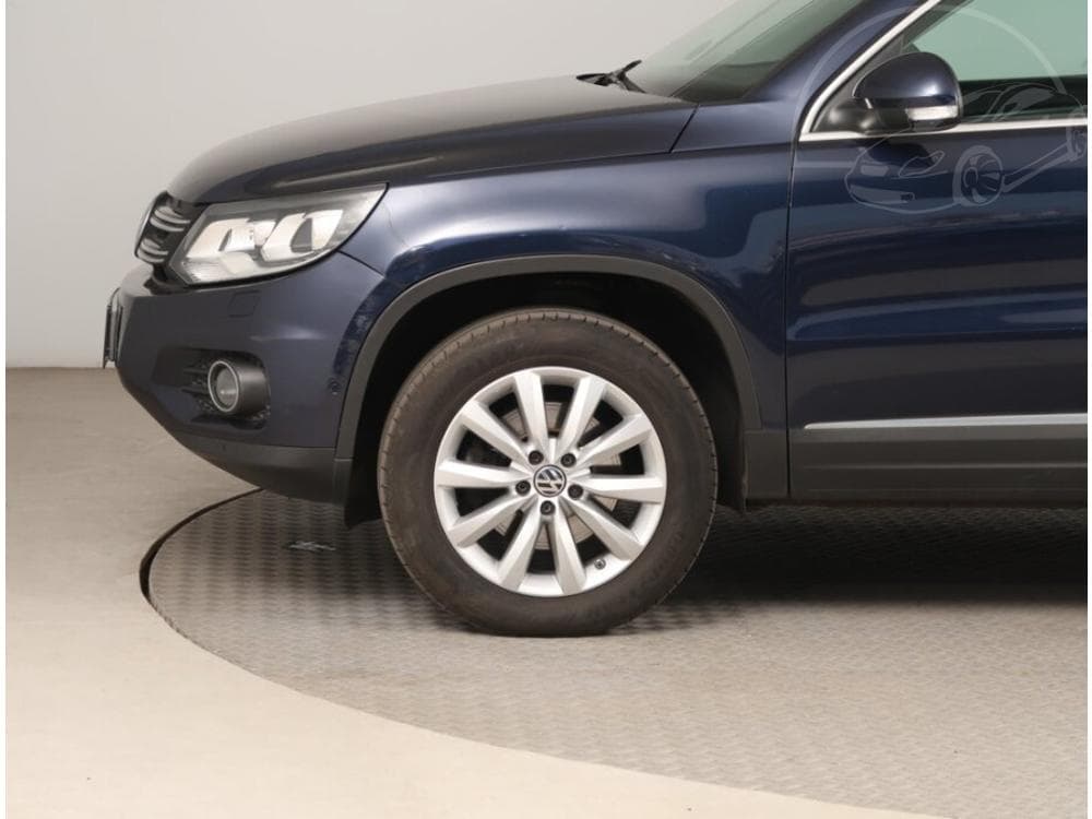 2012 Volkswagen TIGUAN - 14