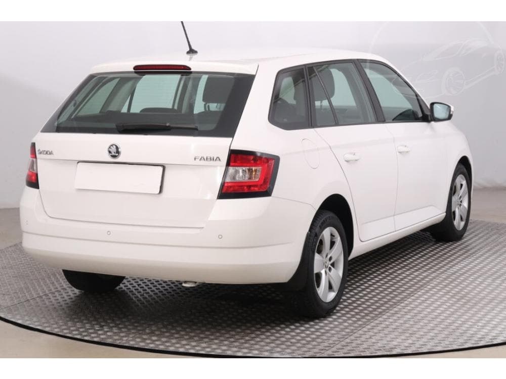 2015 Škoda FABIA - 5
