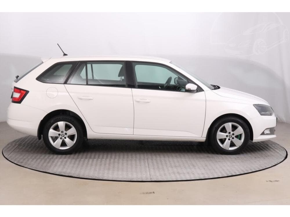 2015 Škoda FABIA - 6