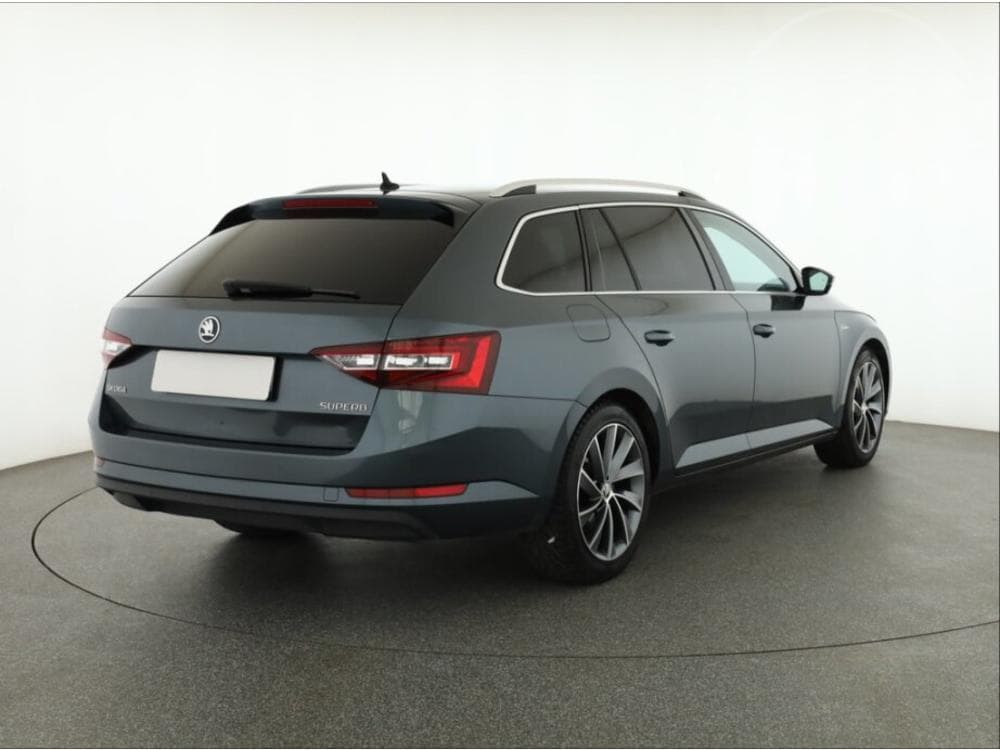 2016 Škoda SUPERB - 13