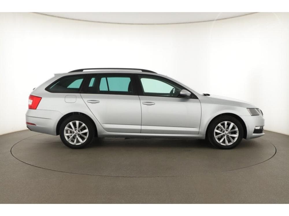 2019 Škoda OCTAVIA - 16