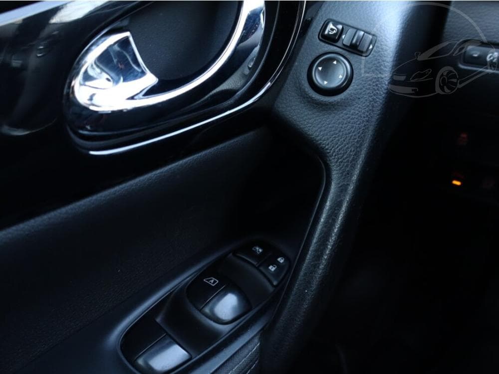 2014 Nissan QASHQAI - 27