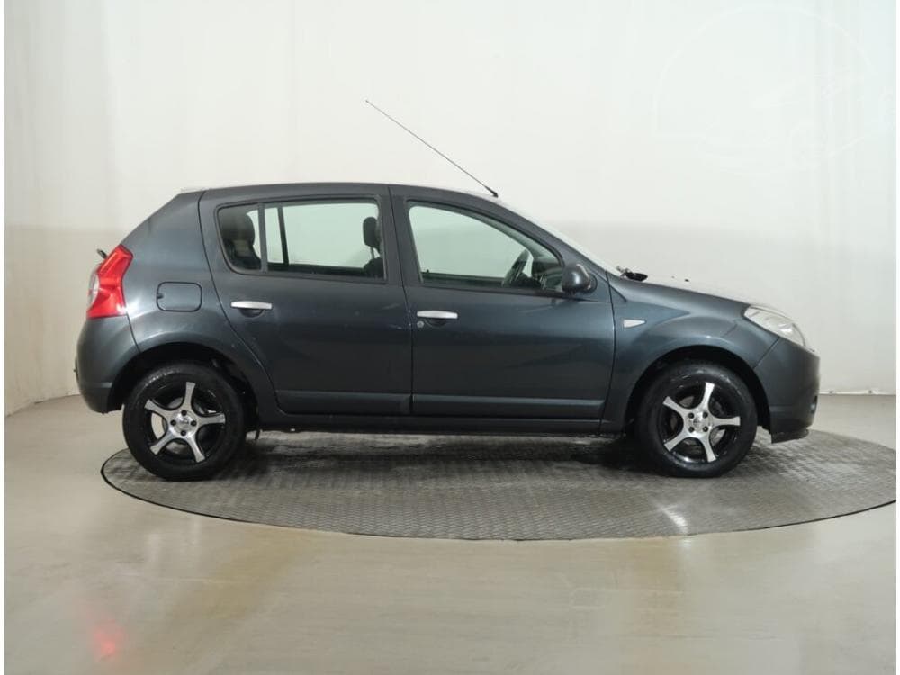 2010 Dacia SANDERO - 6