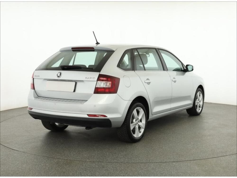 2018 Škoda RAPID - 13