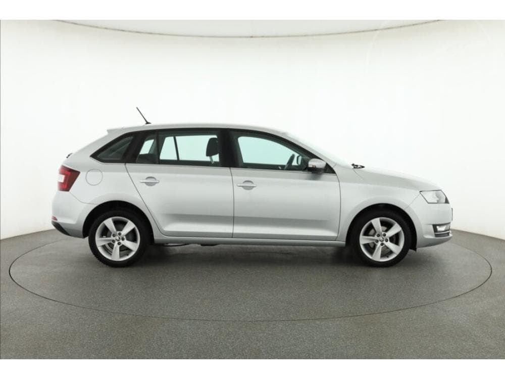 2018 Škoda RAPID - 16
