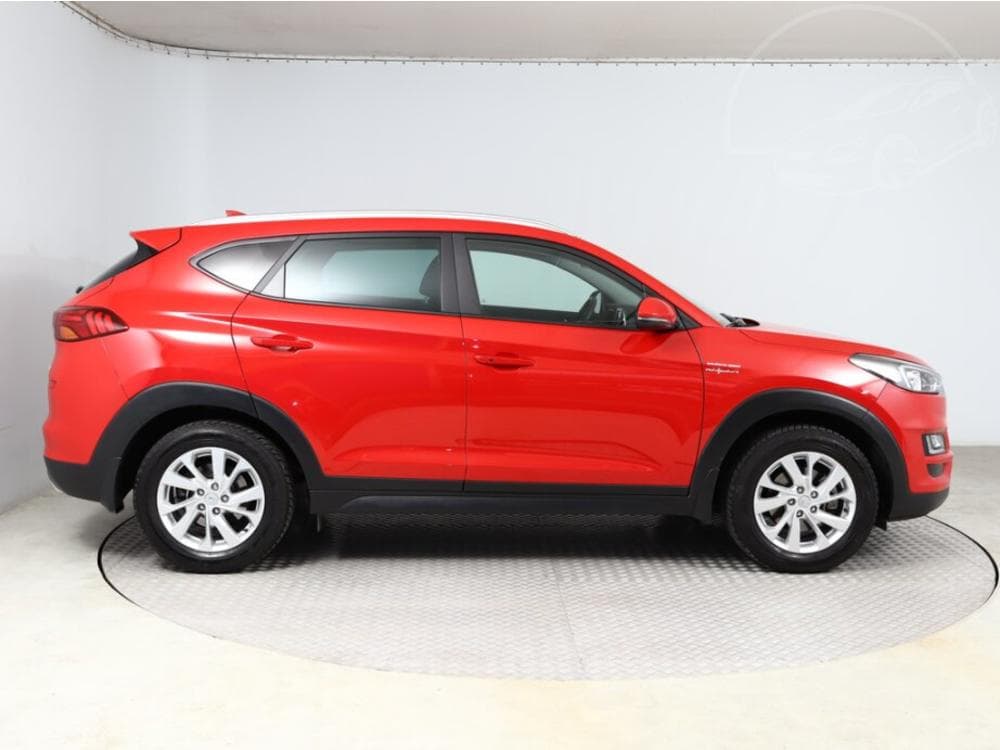 2020 Hyundai TUCSON - 11
