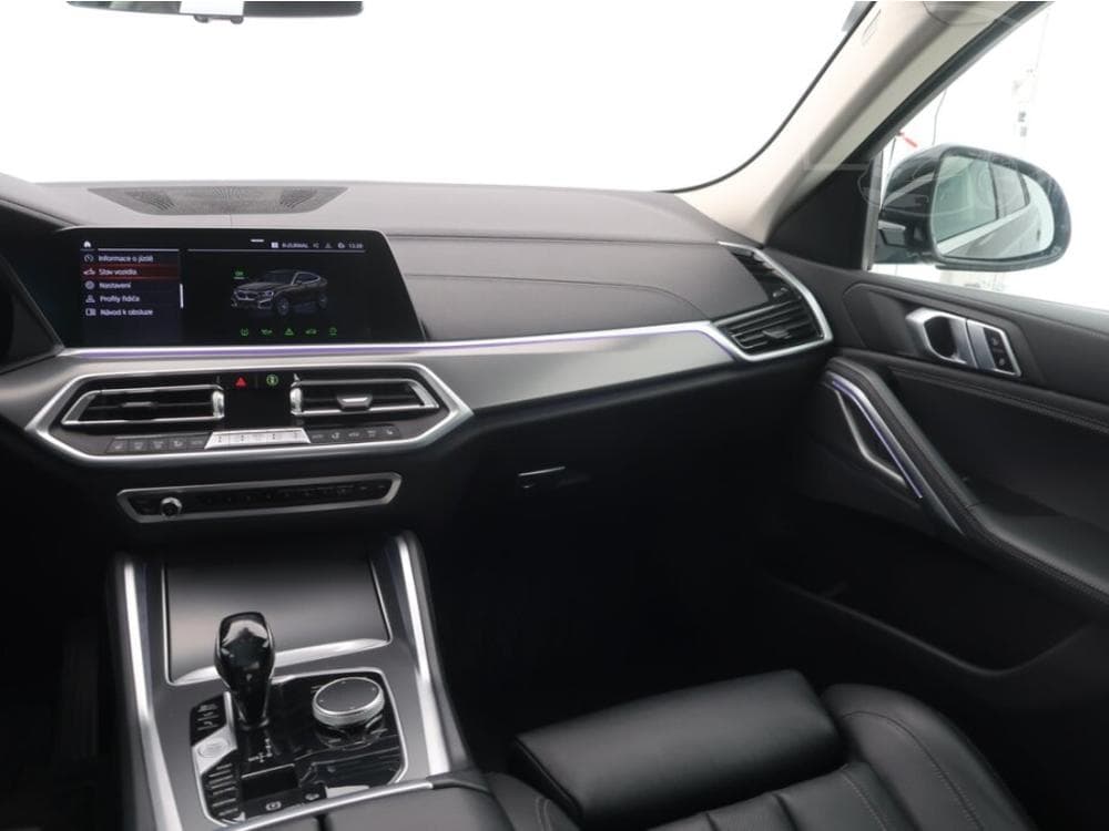 2021 BMW X6 - 15