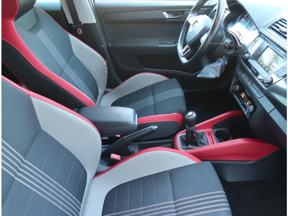 2016 Škoda FABIA - 9