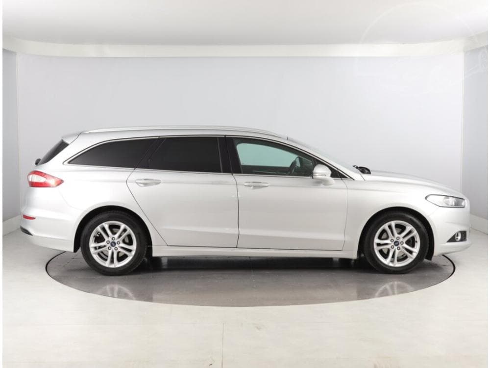 2015 Ford MONDEO - 6