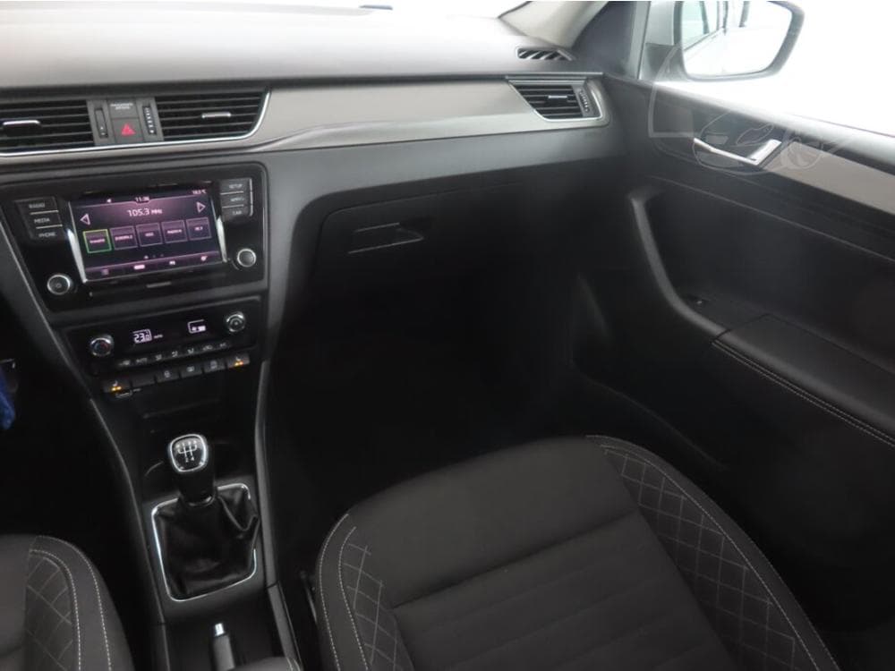 2019 Škoda RAPID - 22