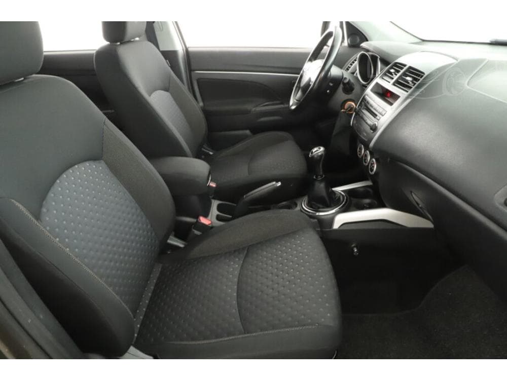 2010 Mitsubishi ASX - 7