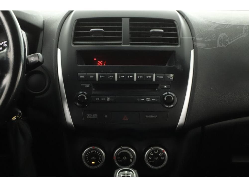2010 Mitsubishi ASX - 9