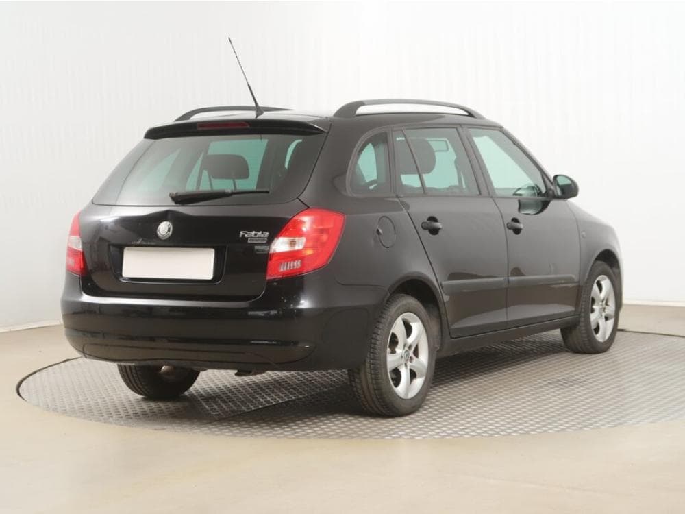 2010 Škoda FABIA - 5