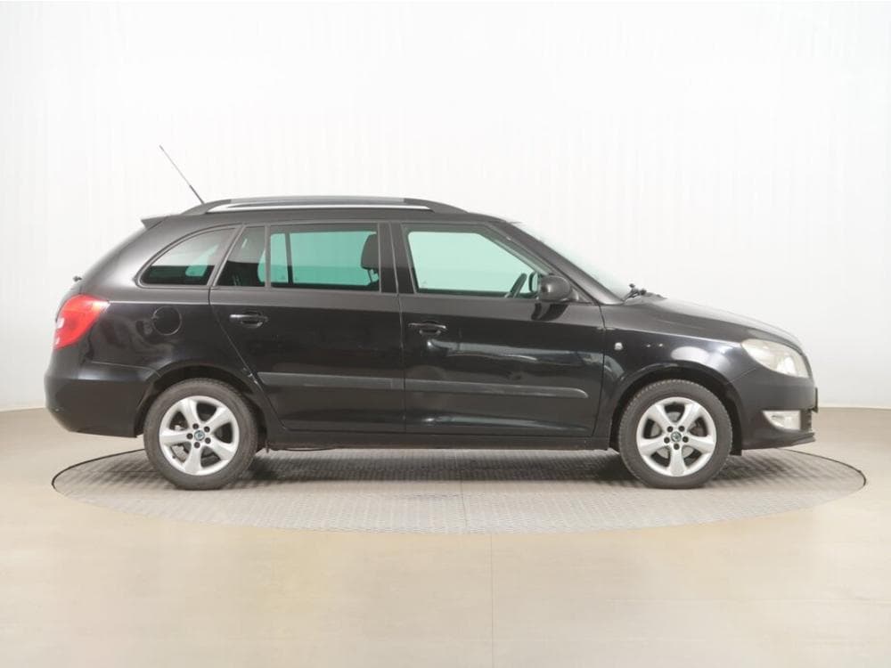 2010 Škoda FABIA - 6