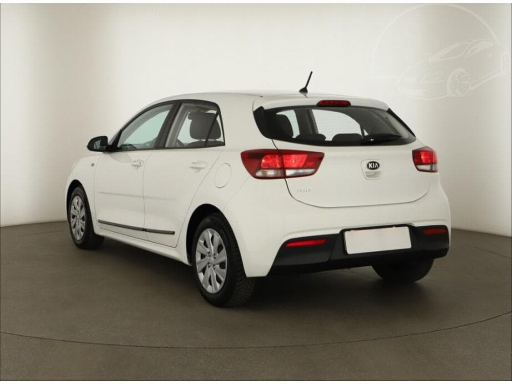 2020 Kia RIO - 7