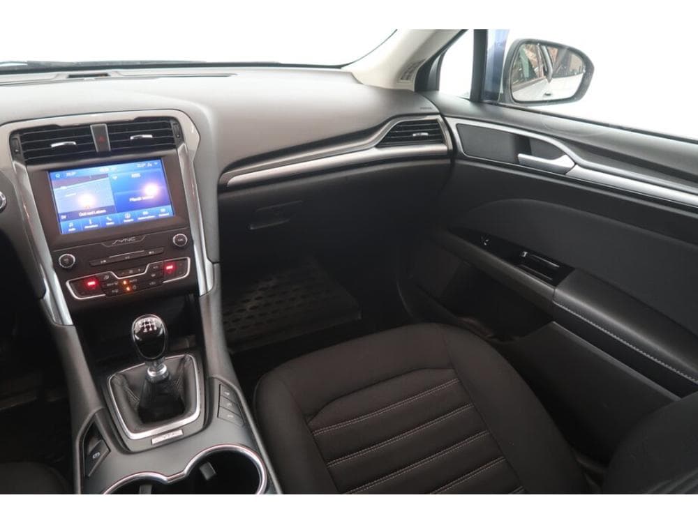 2020 Ford MONDEO - 22