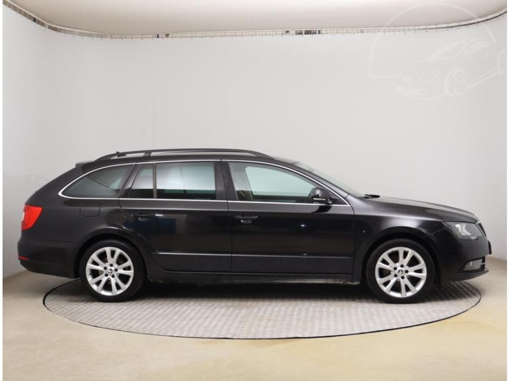 2015 Škoda SUPERB - 6
