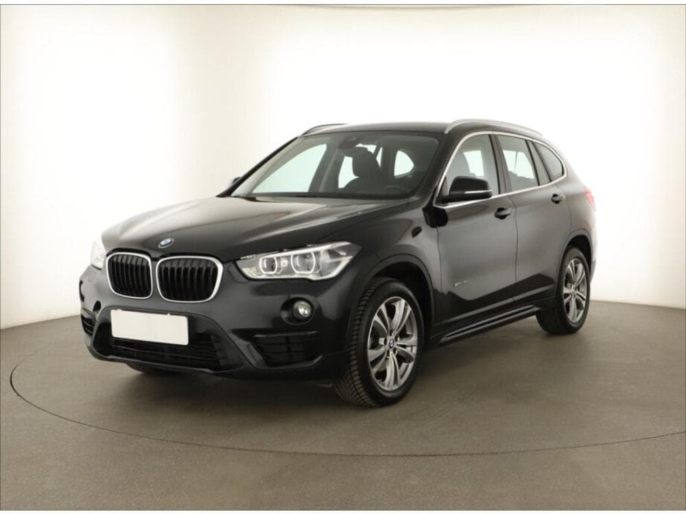 2017 BMW X1 - 5