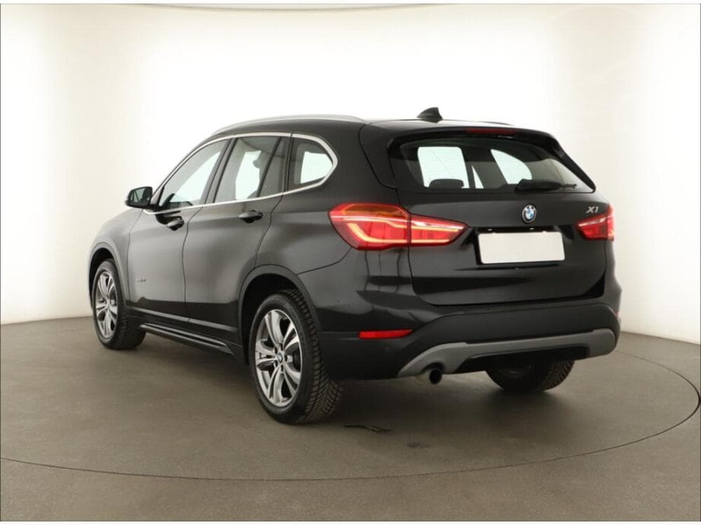 2017 BMW X1 - 13