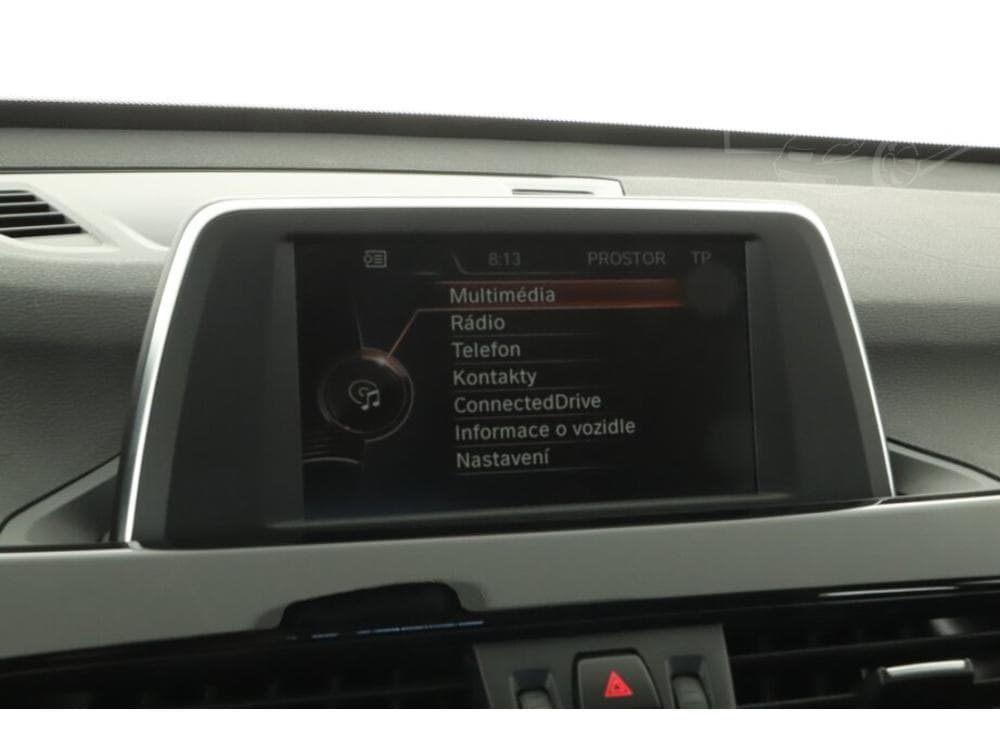 2017 BMW X1 - 33