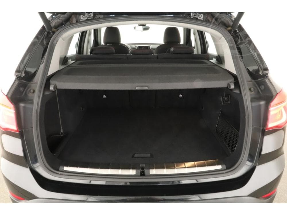 2017 BMW X1 - 41