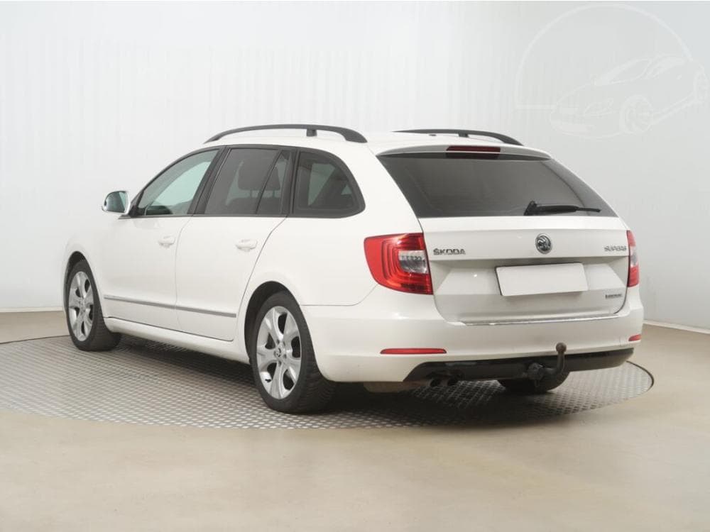 2014 Škoda SUPERB - 7