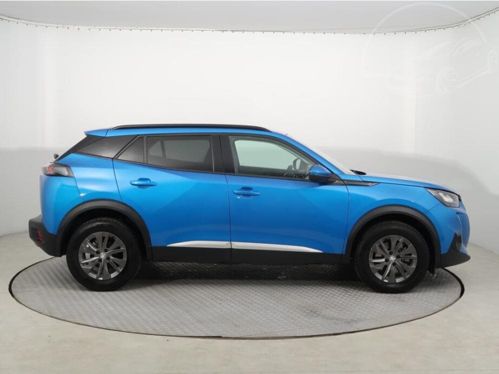 2021 Peugeot 2008 - 11