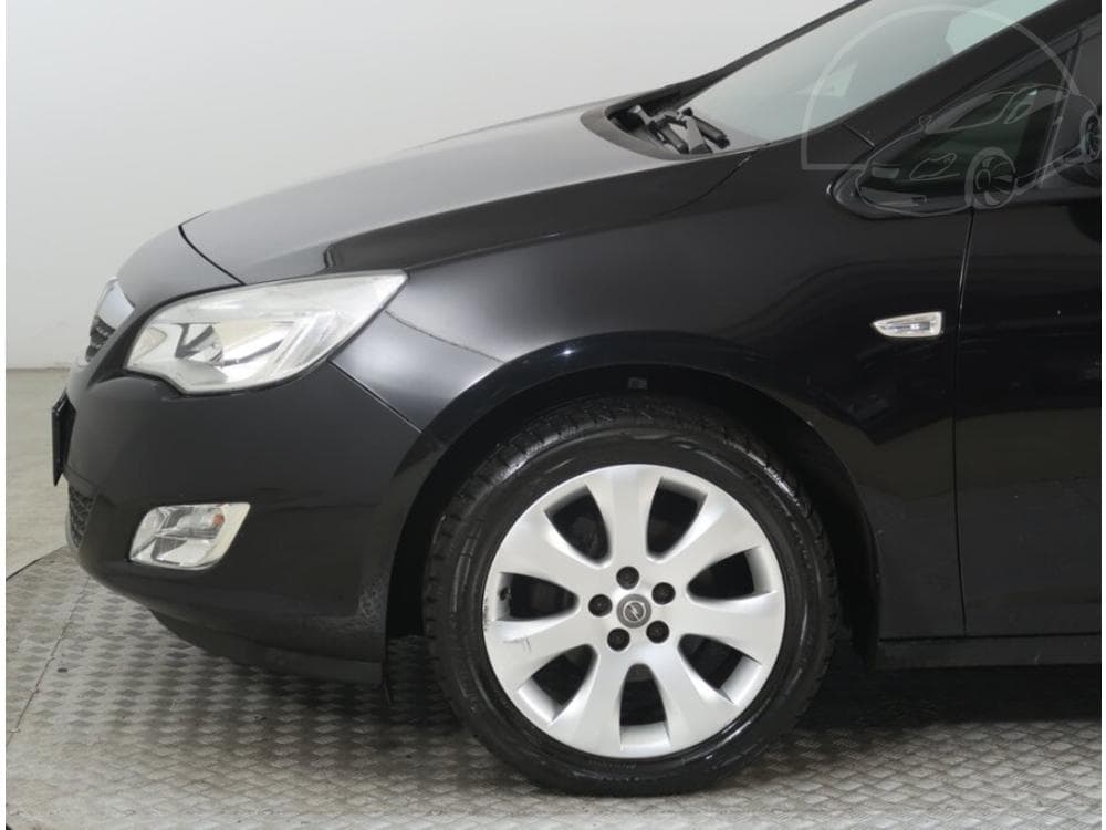 2011 Opel ASTRA - 27