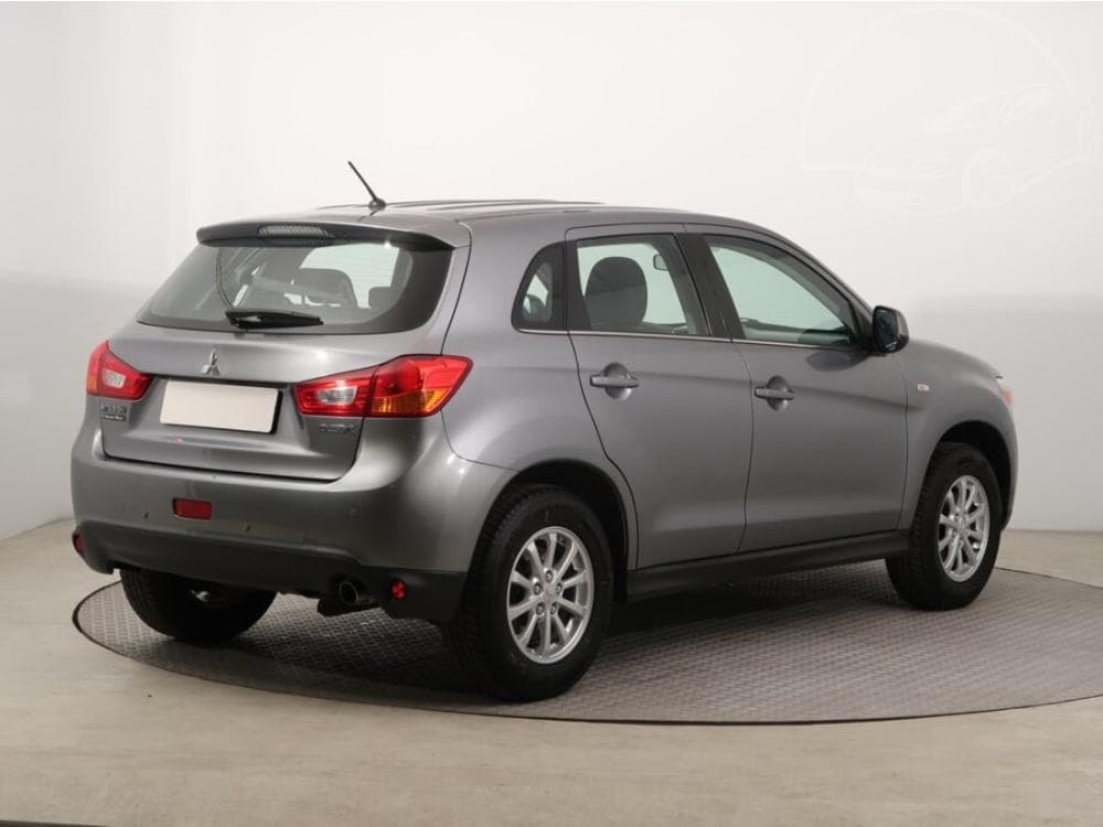 2015 Mitsubishi ASX - 9