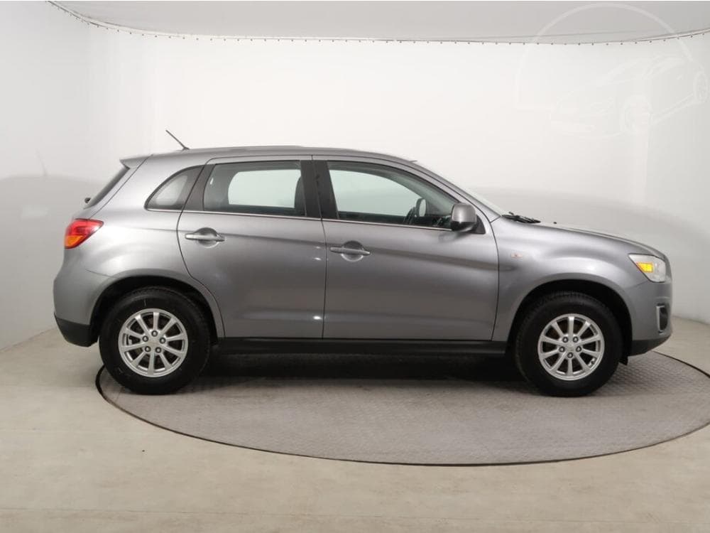 2015 Mitsubishi ASX - 11