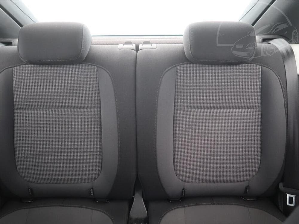 2013 Volkswagen BEETLE - 19