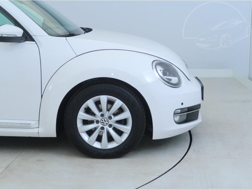 2013 Volkswagen BEETLE - 29