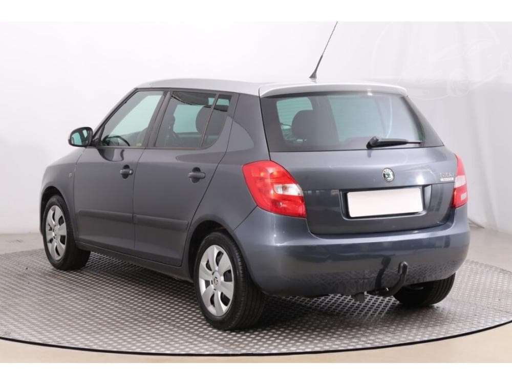 2010 Škoda FABIA - 4