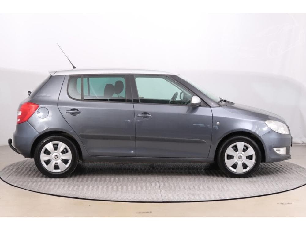 2010 Škoda FABIA - 6