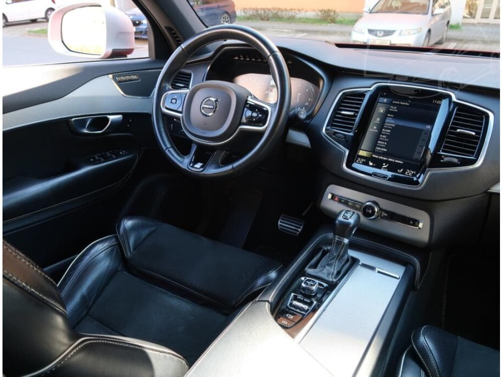 2017 Volvo XC90 - 25