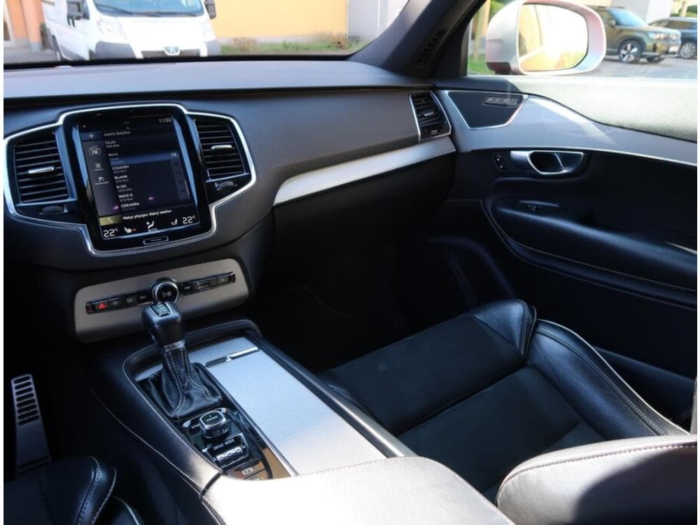 2017 Volvo XC90 - 29