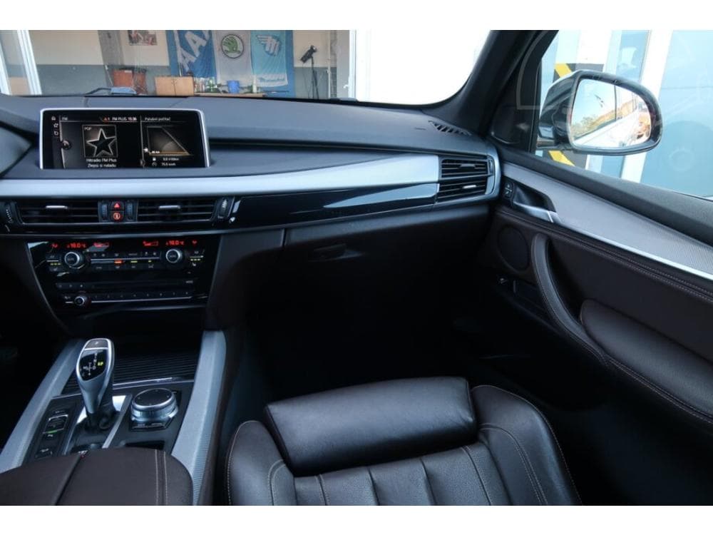2018 BMW X5 - 15