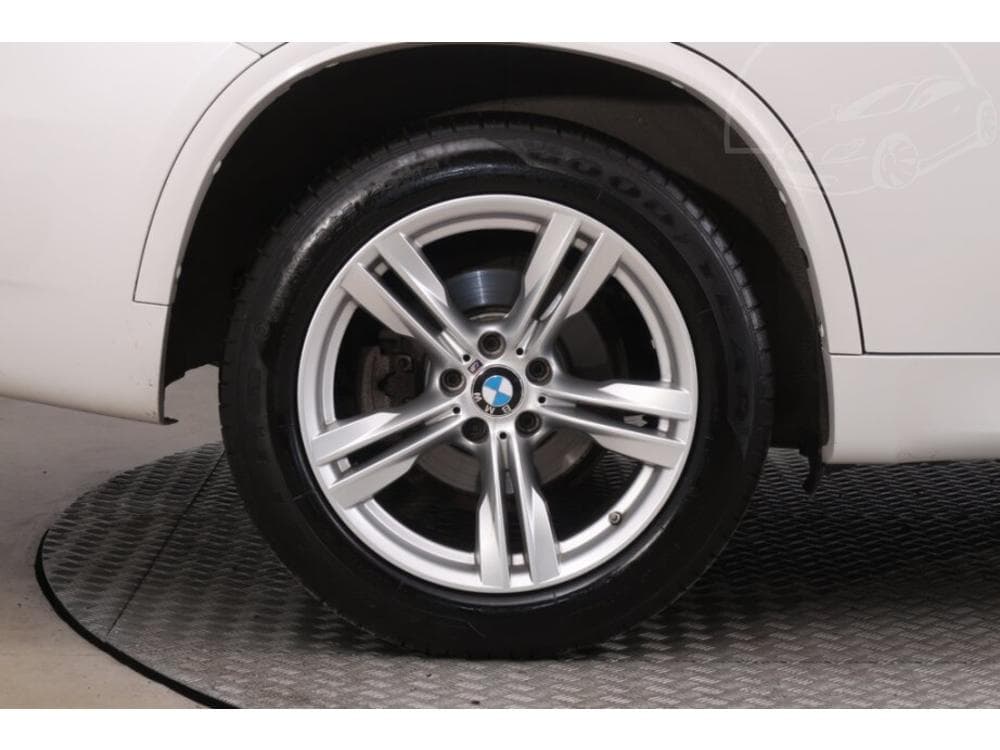 2018 BMW X5 - 29